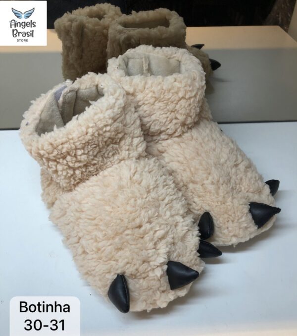 Pantufa Infantil Botinha Patinhas Bege